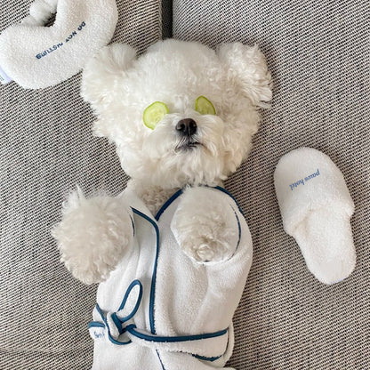Fur Seasons Hotel & Spa Robe – For the Pup Who Loves Luxury
